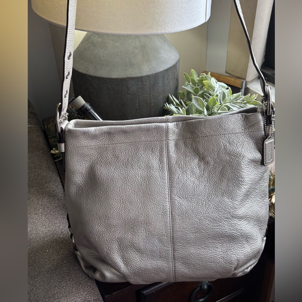 Authentic COACH Metallic pebbled Leather zip adjustable strap Crosby/shoulder